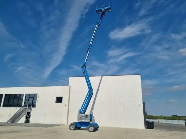 Genie Z-60/34 J RT 4X4: Plataforma Articulada