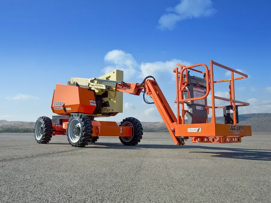 JLG 340AJ: PTA DIESEL ARTICULADA