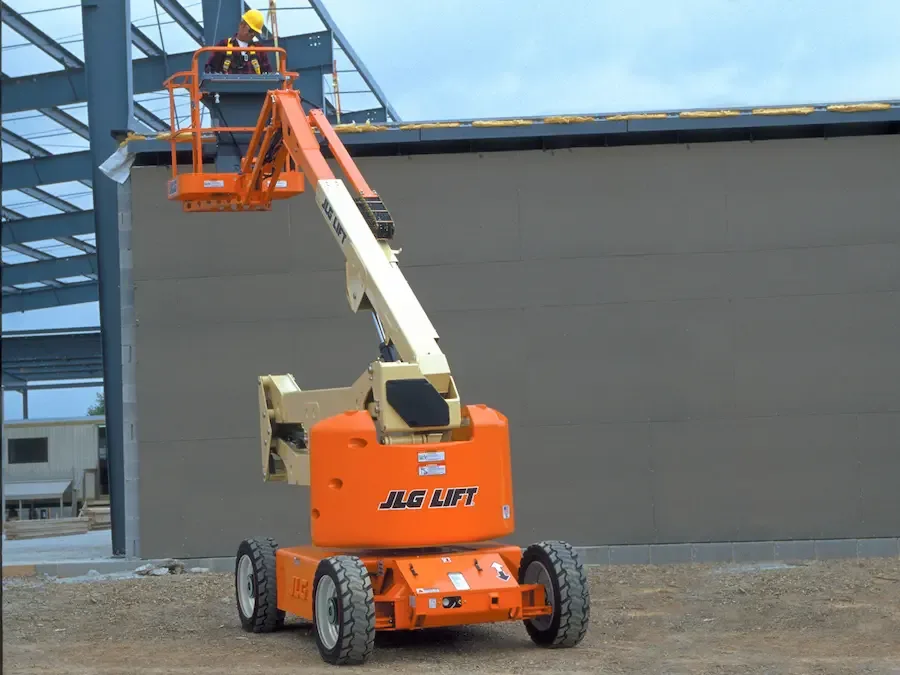 JLG 450AJ: Plataforma JLG Articulada Elétrica